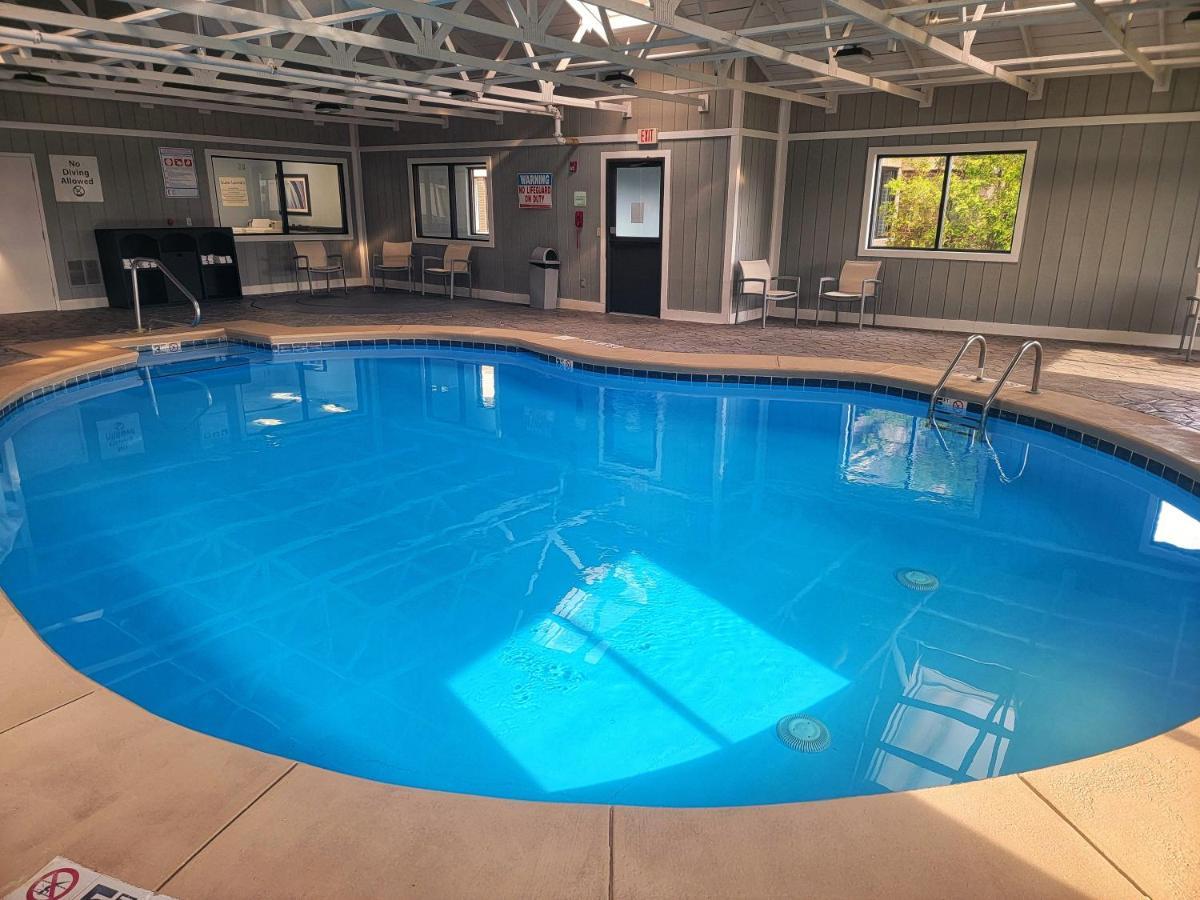 Holiday Inn Cleveland Northeast - Mentor By Ihg Ngoại thất bức ảnh